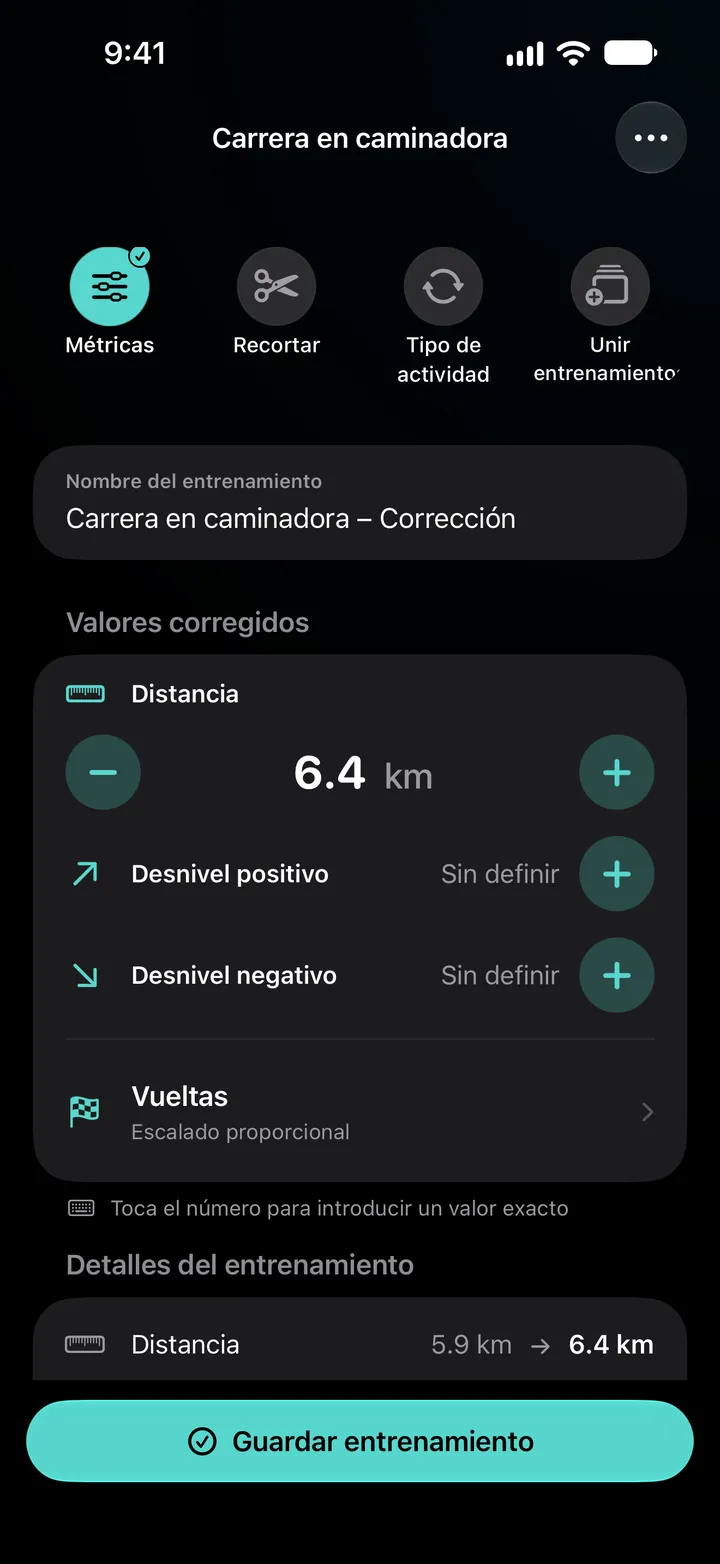 Editor de “Carrera en caminadora – Corrección” con la distancia fijada en 6.4 km, las vueltas con “Repartir uniformemente” y los detalles del entrenamiento con 5.9 km cambiados a 6.4 km.