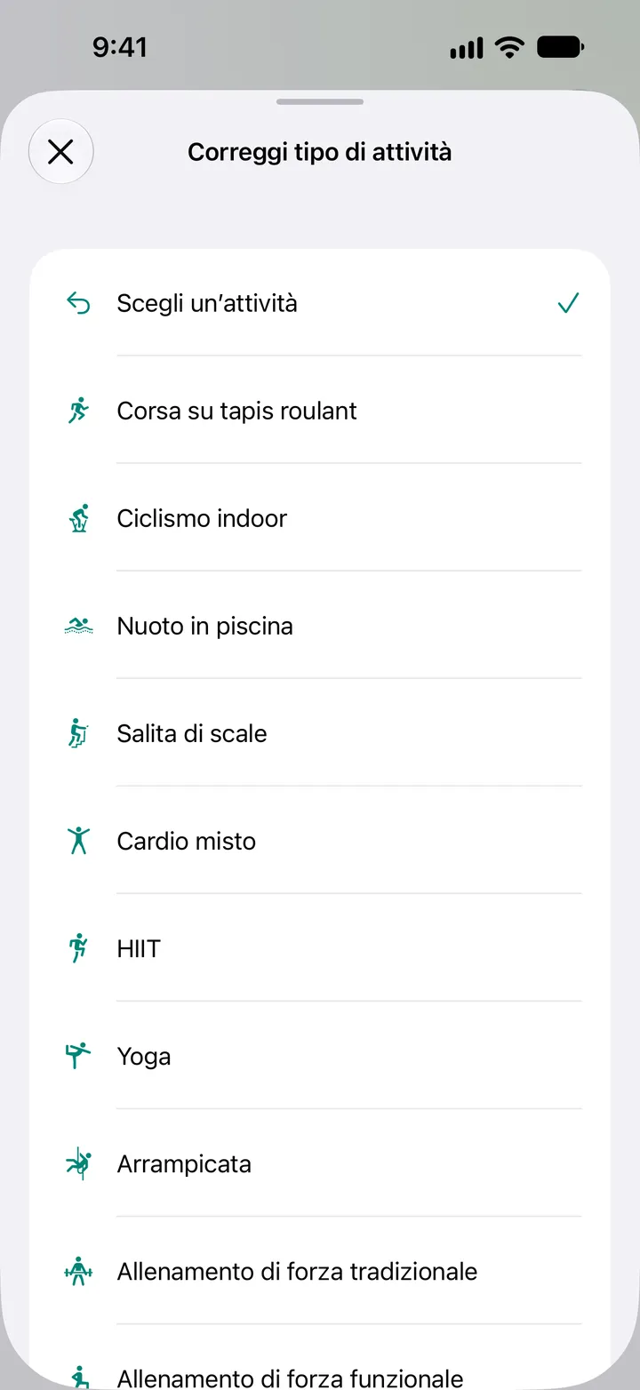 Elenco Correggi tipo di attività: corsa su tapis roulant, ciclismo al chiuso, nuoto in piscina, salita di scale, cardio misto, HIIT, yoga, arrampicata e allenamento di forza.