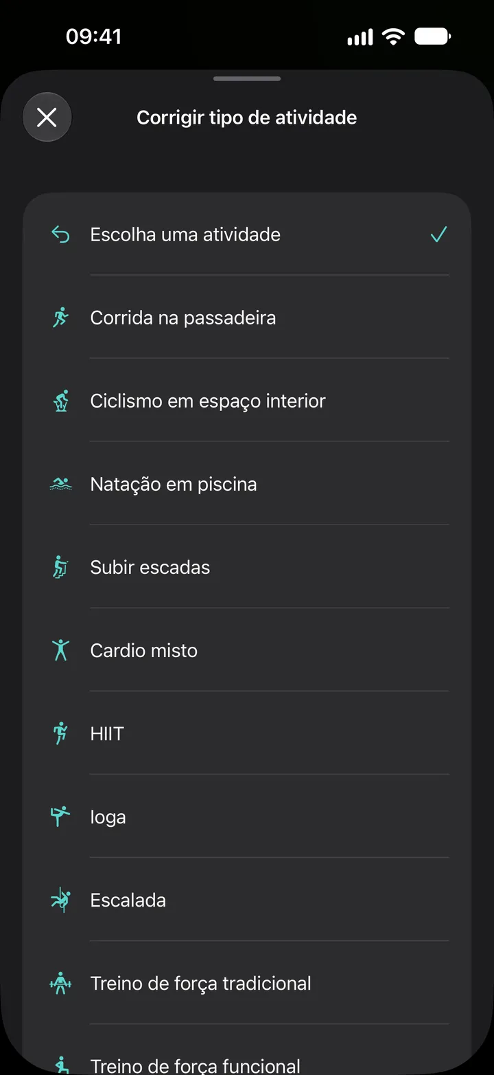 Lista Corrigir tipo de atividade no Fix My Workout: corrida na passadeira, ciclismo em espaço interior, natação em piscina, subir escadas, cardio misto, HIIT, ioga, escalada e treino de força.