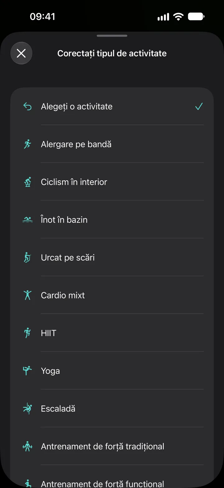 Lista „Corectați tipul de activitate” din Fix My Workout: alergare pe bandă, ciclism în interior, înot în bazin, urcat pe scări, cardio mixt, HIIT, yoga, escaladă și antrenament de forță.